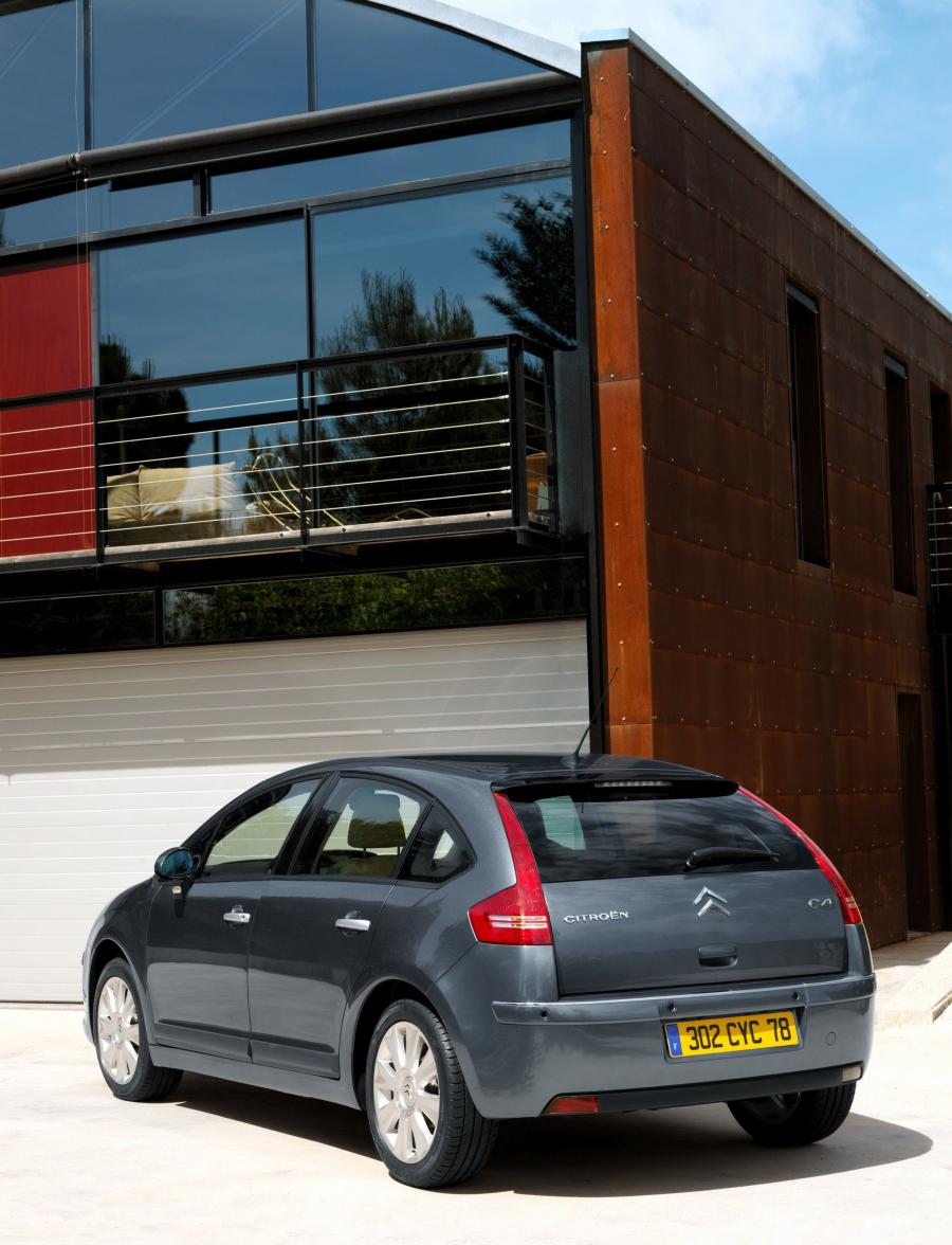  Citroen C4 2005 года  (фото 149 из 150)